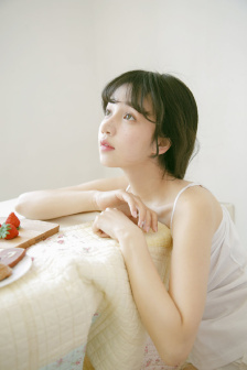 女教师hd中字版高清费看